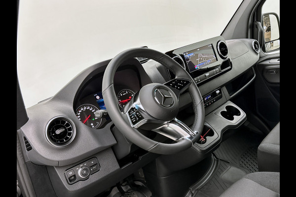 Mercedes-Benz Sprinter 319 1.9 CDI L2H2 Pro Navigatie Parkeerpakket Stoelverwarming Trekhaak Led high performance