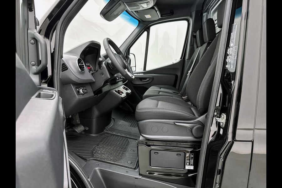 Mercedes-Benz Sprinter 319 1.9 CDI L2H2 Pro Navigatie Parkeerpakket Stoelverwarming Trekhaak Led high performance