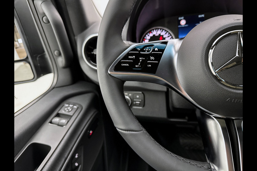 Mercedes-Benz Sprinter 319 1.9 CDI L2H2 Pro Navigatie Parkeerpakket Stoelverwarming Trekhaak Led high performance