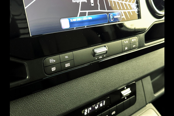 Mercedes-Benz Sprinter 319 1.9 CDI L2H2 Pro Navigatie Parkeerpakket Stoelverwarming Trekhaak Led high performance