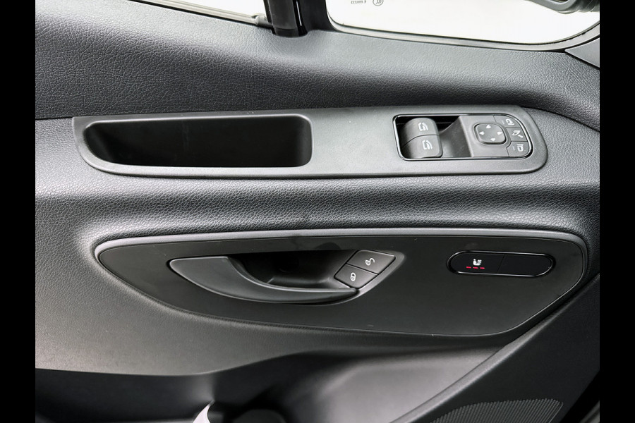 Mercedes-Benz Sprinter 319 1.9 CDI L2H2 Pro Navigatie Parkeerpakket Stoelverwarming Trekhaak Led high performance