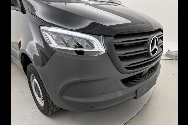 Mercedes-Benz Sprinter 319 1.9 CDI L2H2 Pro Navigatie Parkeerpakket Stoelverwarming Trekhaak Led high performance