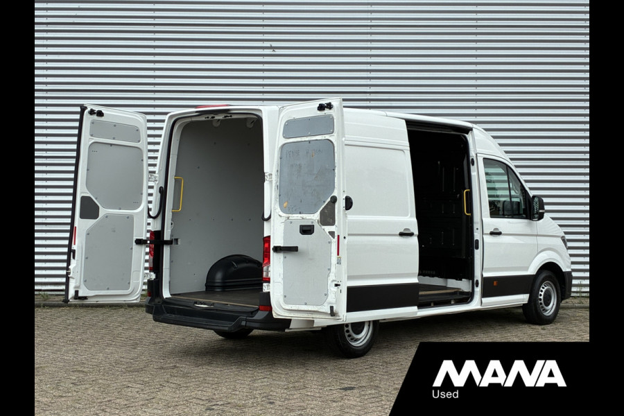 Volkswagen Crafter 35 2.0 TDI 140 pk L3H3 Automaat Carplay Cruise Sensoren