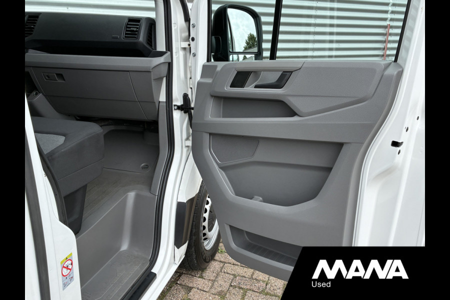 Volkswagen Crafter 35 2.0 TDI 140 pk L3H3 Automaat Carplay Cruise Sensoren