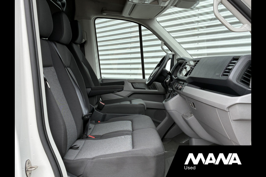Volkswagen Crafter 35 2.0 TDI 140 pk L3H3 Automaat Carplay Cruise Sensoren