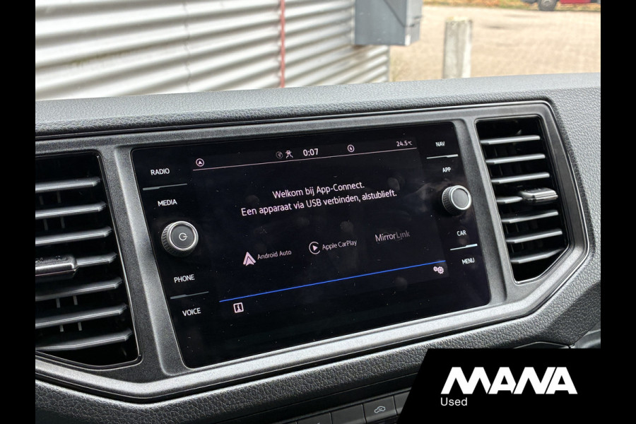 Volkswagen Crafter 35 2.0 TDI 140 pk L3H3 Automaat Carplay Cruise Sensoren
