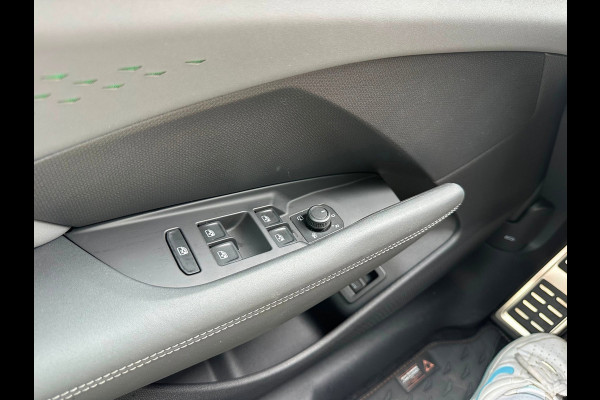 CUPRA Terramar 1.5 TSI e-Hybrid KEYLESS | CAMERA | SFEERVERLICHTING | VIRTUAL COCKPIT | CARPLAY | BTW