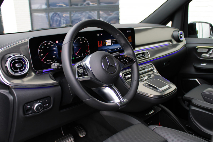 Mercedes-Benz V-Klasse 300d / XXL / AMG / Exclusive / 4-Matic / 7-Pers / Luchtv / Elec Stoelen / Burmester / NIEUWSTAAT