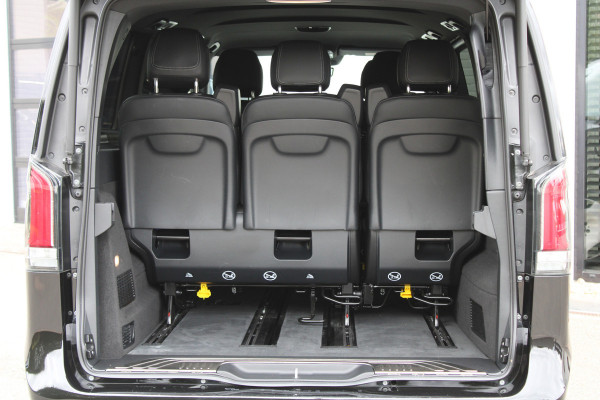 Mercedes-Benz V-Klasse 300d / XXL / AMG / Exclusive / 4-Matic / 7-Pers / Luchtv / Elec Stoelen / Burmester / NIEUWSTAAT