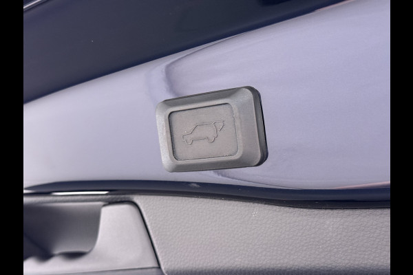 Toyota RAV4 2.5I Hybride Leer+Verwarming+Memory Adap.Cruise Navi Camera Ecc Apple Carplay Android Auto Miracast™ Elek.Achterklep Active Stuur+Voorruit+Achterbankverwarming Keyless Lane Assist Privacy Glas Lmv Elek.Stoel Bluetooth Led