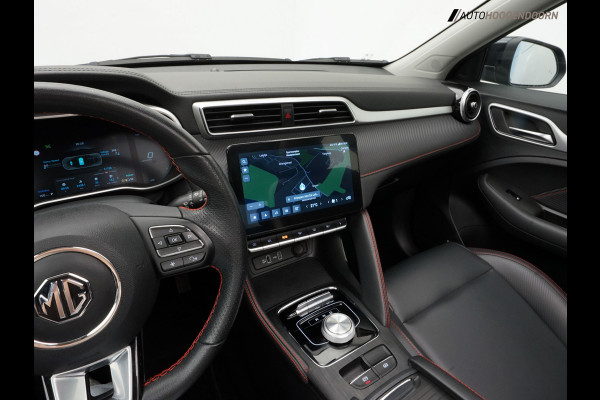 MG ZS EV Long Range Luxury Sport 70 kWh (APPLE CARPLAY,PANORAMADAK,ELEKTRISCHE STOELEN,CAMERA,ADAPTIVE CRUISE,NAVIGATIE,LED)