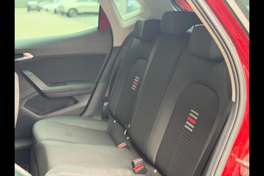 Seat Ibiza 1.0 TSI FR Business Intense 116PK 6-BAK! (PANORAMADAK, CRUISE, CARPLAY, LED, GOED ONDH, CLIMATE CONTROL, NL-AUTO, ETC.)