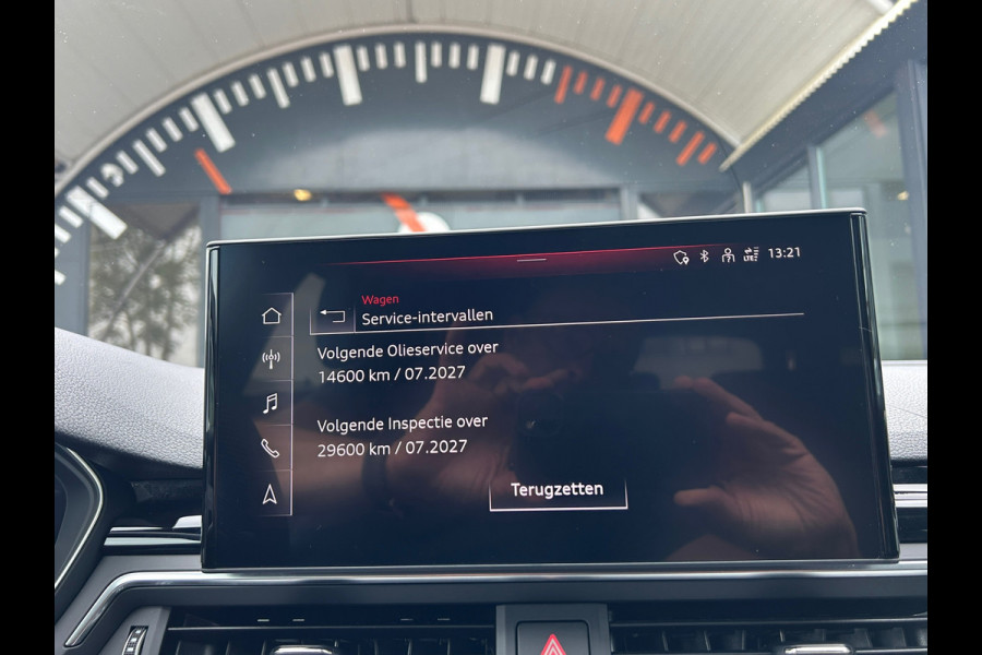 Audi A4 Avant 35 TFSI S edition Competition 1e EIG NL-Auto Rijklaarprijs!