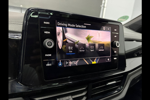 Volkswagen T-Roc 1.5 TSI R-Line Business+