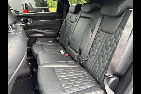 Kia Sorento 1.6 T-GDI Plug-in Hybrid 4WD ExecutiveLine 7p. 265 PK | 360 Camera |  Afneembare trekhaak |  BTW verrekenbaar | Bestuurdersstoel Met Geheugen |  Geluidssysteem Bose | Stoelverwarming | Achterstoelverwarming