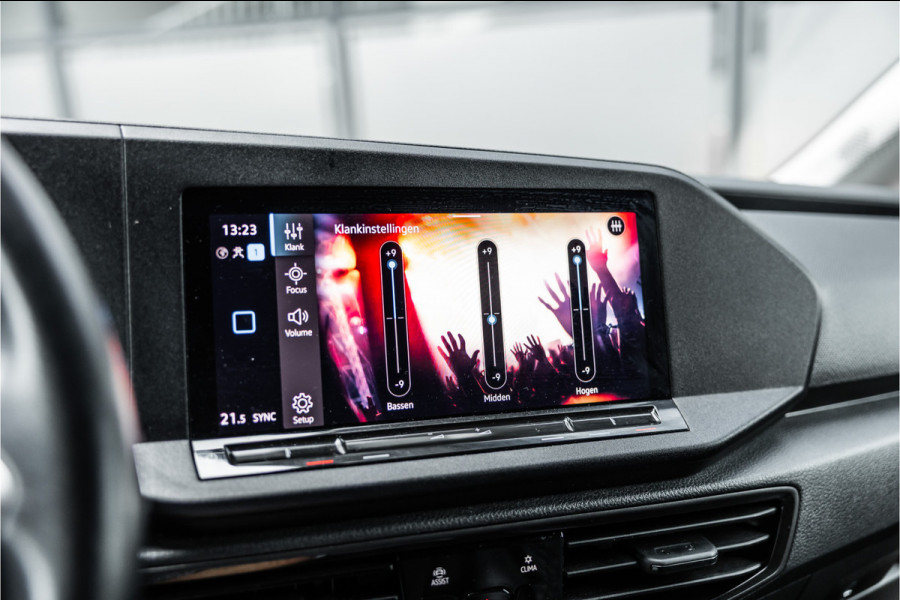 Volkswagen Caddy Cargo 2.0 TDI DSG | LED | Camera | CarPlay | Navigatie | Virtual | Lederen bekleding | Stoelverwarming | Nieuwe APK | BPM Vrij