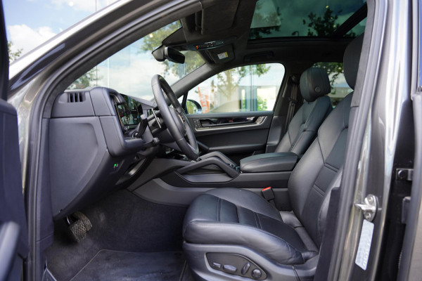 Porsche Cayenne 3.0 E-Hybrid Black Edition GERESERVEERD