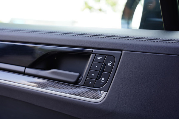 Porsche Cayenne 3.0 E-Hybrid Black Edition GERESERVEERD