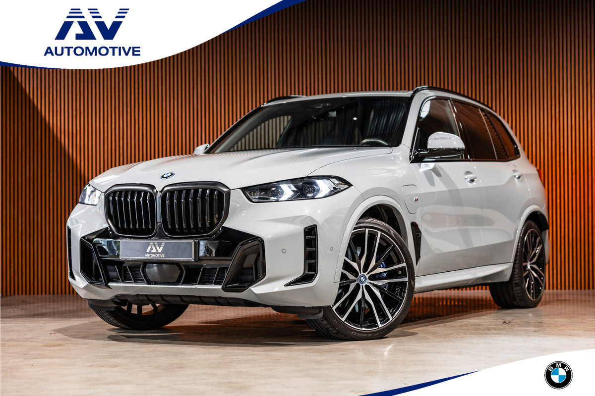BMW X5 xDrive50e Launch Edition | M-Sport zetels | Panorama | 360 Camera | HUD | H&K | Stoelventilatie | ACC | 22'' Velgen | Elek trekhaak | BTW Auto | Dealer onderhouden