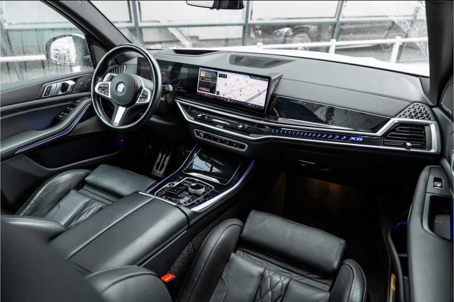 BMW X5 xDrive50e Launch Edition | M-Sport zetels | Panorama | 360 Camera | HUD | H&K | Stoelventilatie | ACC | 22'' Velgen | Elek trekhaak | BTW Auto | Dealer onderhouden