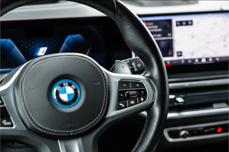 BMW X5 xDrive50e Launch Edition | M-Sport zetels | Panorama | 360 Camera | HUD | H&K | Stoelventilatie | ACC | 22'' Velgen | Elek trekhaak | BTW Auto | Dealer onderhouden