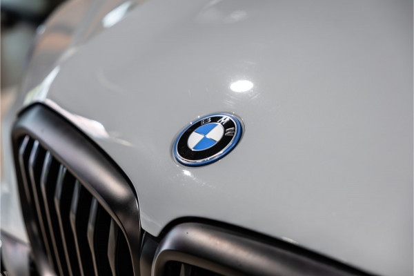 BMW X5 xDrive50e Launch Edition | M-Sport zetels | Panorama | 360 Camera | HUD | H&K | Stoelventilatie | ACC | 22'' Velgen | Elek trekhaak | BTW Auto | Dealer onderhouden