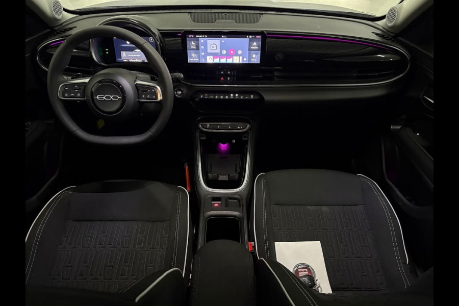 Fiat 600 1.2 Hybrid Urban - Automaat - Navi - Camera - Org.NL