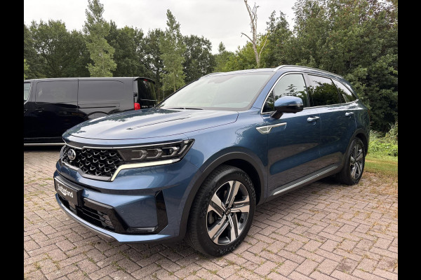Kia Sorento 1.6 T-GDI Plug-in Hybrid 4WD ExecutiveLine 7p. 265 PK | 360 Camera |  Afneembare trekhaak |  BTW verrekenbaar | Bestuurdersstoel Met Geheugen |  Geluidssysteem Bose | Stoelverwarming | Achterstoelverwarming
