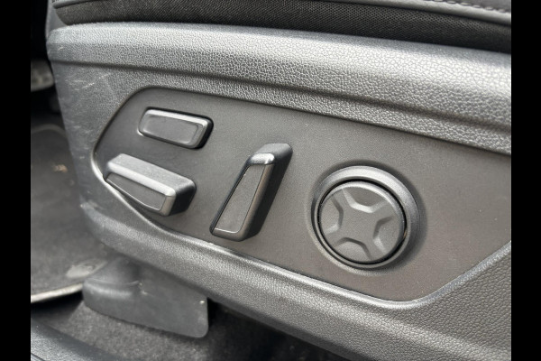 Kia Sorento 1.6 T-GDI Plug-in Hybrid 4WD ExecutiveLine 7p. 265 PK | 360 Camera |  Afneembare trekhaak |  BTW verrekenbaar | Bestuurdersstoel Met Geheugen |  Geluidssysteem Bose | Stoelverwarming | Achterstoelverwarming