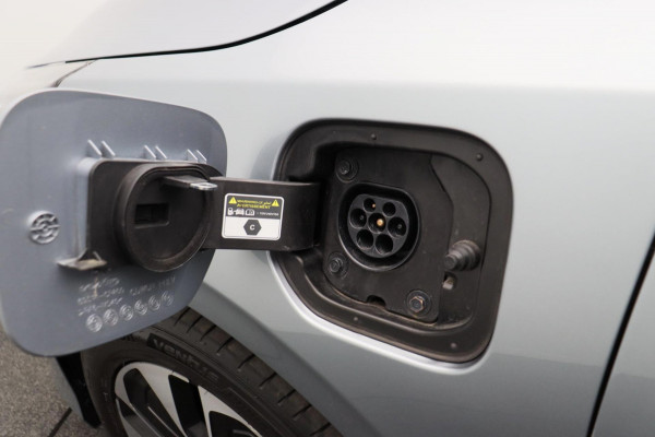 Kia Ceed Sportswagon 1.6 GDI PHEV DynamicPlusLine | Pano/Dak | Trekhaak | Adapt.Cruise/Control | Camera | Stoel/Stuur Verwarming