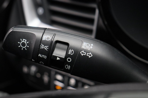 Kia Ceed Sportswagon 1.6 GDI PHEV DynamicPlusLine | Pano/Dak | Trekhaak | Adapt.Cruise/Control | Camera | Stoel/Stuur Verwarming