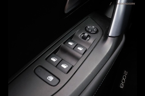 Peugeot 2008 1.2 PureTech Blue Lease Allure 130pk (APPLE CARPLAY,LED,KEYLESS,CAMERA,CLIMATE,CRUISE,DIGITAAL DISPLAY,LM-VELGEN)