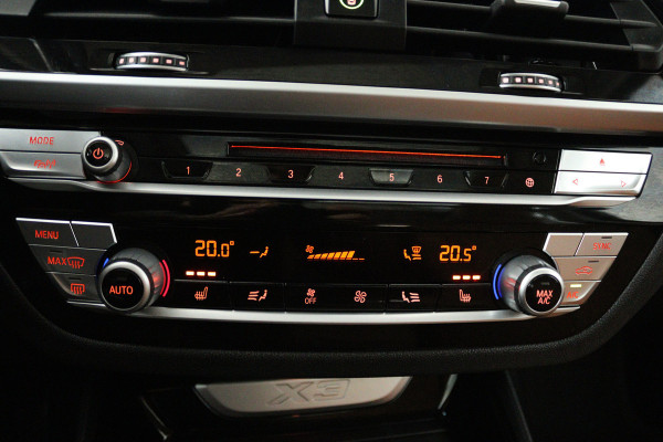 BMW X3 xDrive30i High Executive (PANORAMADAK, TREKHAAK,STOELVERWARMING, CAMERA, NAVIGATIE, DEALER ONDERHOUDEN)
