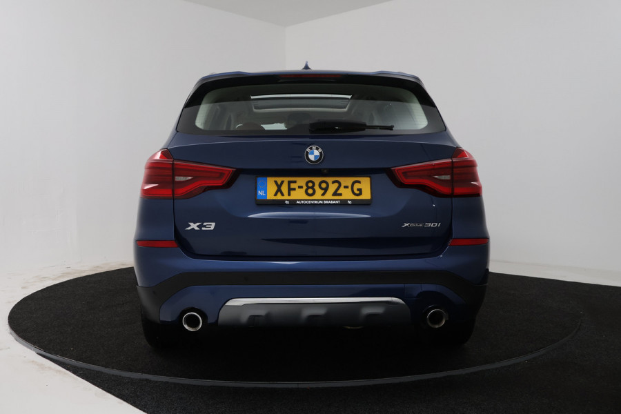 BMW X3 xDrive30i High Executive (PANORAMADAK, TREKHAAK,STOELVERWARMING, CAMERA, NAVIGATIE, DEALER ONDERHOUDEN)