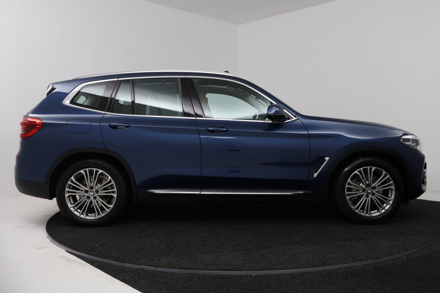 BMW X3 xDrive30i High Executive (PANORAMADAK, TREKHAAK,STOELVERWARMING, CAMERA, NAVIGATIE, DEALER ONDERHOUDEN)