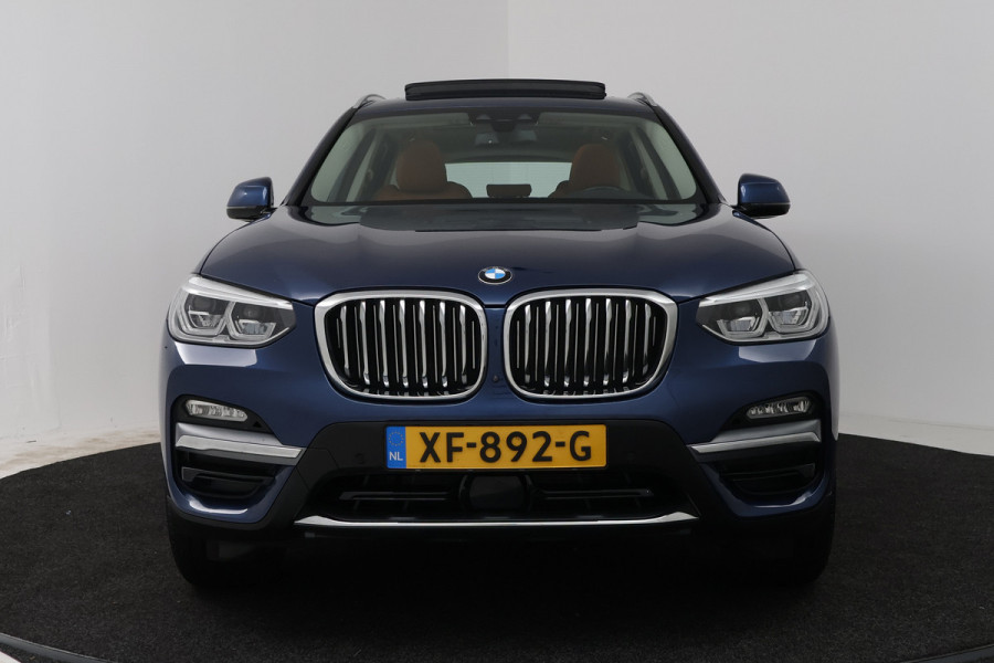 BMW X3 xDrive30i High Executive (PANORAMADAK, TREKHAAK,STOELVERWARMING, CAMERA, NAVIGATIE, DEALER ONDERHOUDEN)