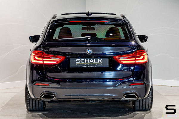 BMW 5 Serie Touring 520i Executive|M-sport|Pano|Leder|1eig