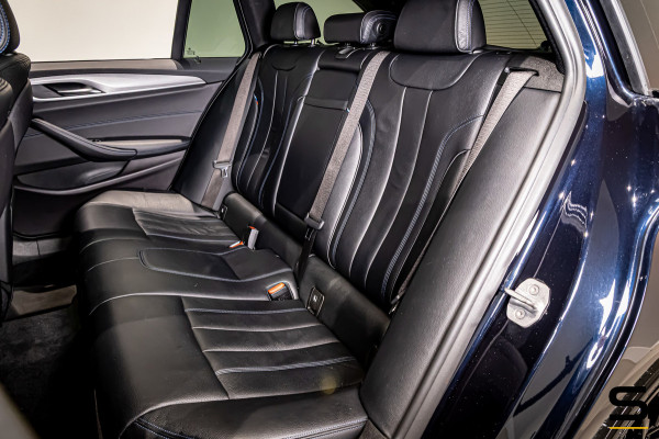 BMW 5 Serie Touring 520i Executive|M-sport|Pano|Leder|1eig