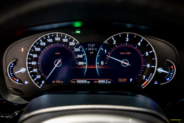 BMW 5 Serie Touring 520i Executive|M-sport|Pano|Leder|1eig