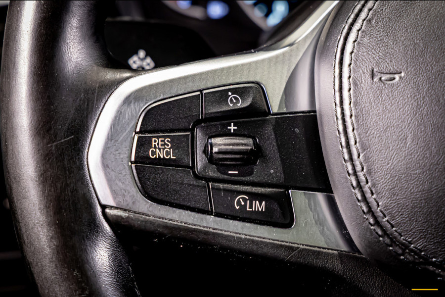 BMW 5 Serie Touring 520i Executive|M-sport|Pano|Leder|1eig