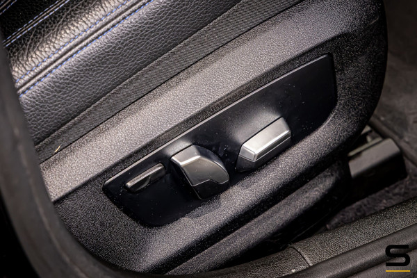 BMW 5 Serie Touring 520i Executive|M-sport|Pano|Leder|1eig