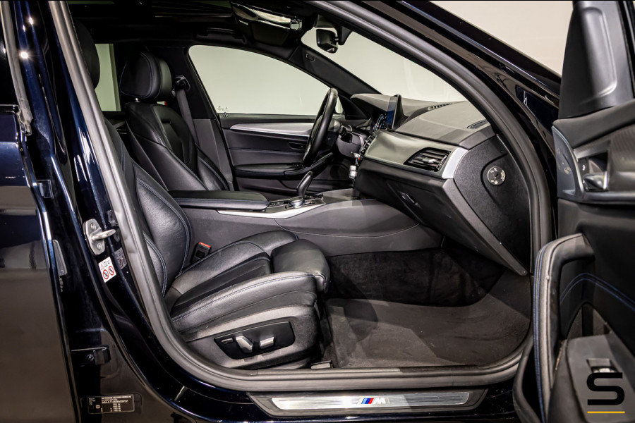 BMW 5 Serie Touring 520i Executive|M-sport|Pano|Leder|1eig