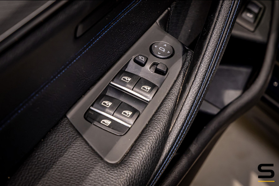 BMW 5 Serie Touring 520i Executive|M-sport|Pano|Leder|1eig