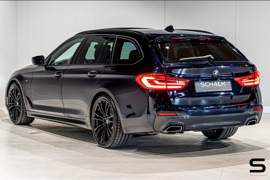 BMW 5 Serie Touring 520i Executive|M-sport|Pano|Leder|1eig