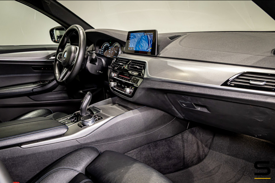 BMW 5 Serie Touring 520i Executive|M-sport|Pano|Leder|1eig