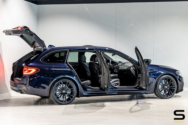 BMW 5 Serie Touring 520i Executive|M-sport|Pano|Leder|1eig