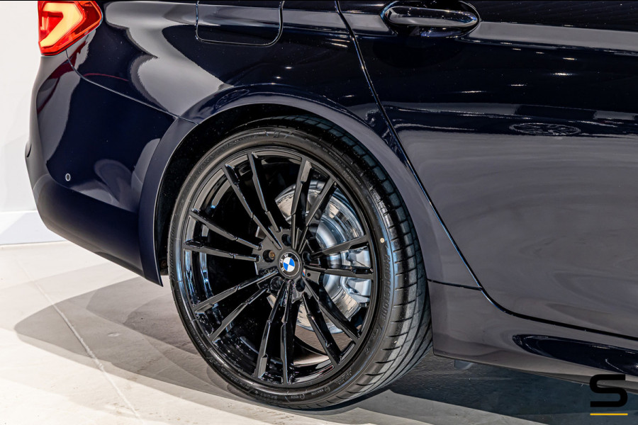 BMW 5 Serie Touring 520i Executive|M-sport|Pano|Leder|1eig