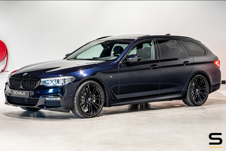 BMW 5 Serie Touring 520i Executive|M-sport|Pano|Leder|1eig