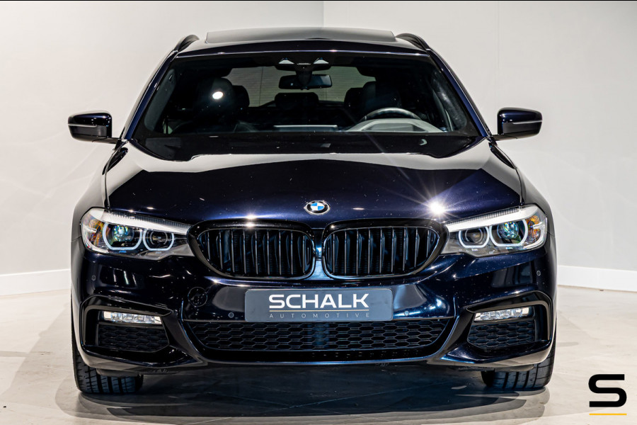 BMW 5 Serie Touring 520i Executive|M-sport|Pano|Leder|1eig