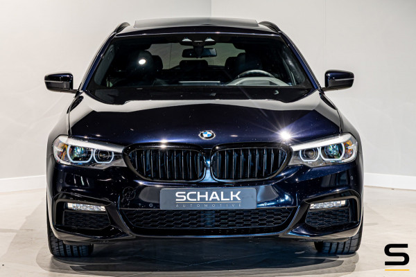 BMW 5 Serie Touring 520i Executive|M-sport|Pano|Leder|1eig
